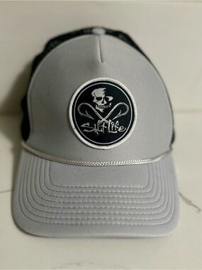 Salt Life Grey & Black Skull & Hooks Snapback Hat